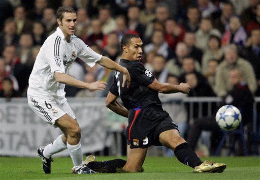 德转列巴拉圭球员历史身价前10：阿尔米隆第1，巴里奥斯上榜（德转发布巴拉圭球员历史身价十强榜：阿尔米隆居首，巴里奥斯入围）