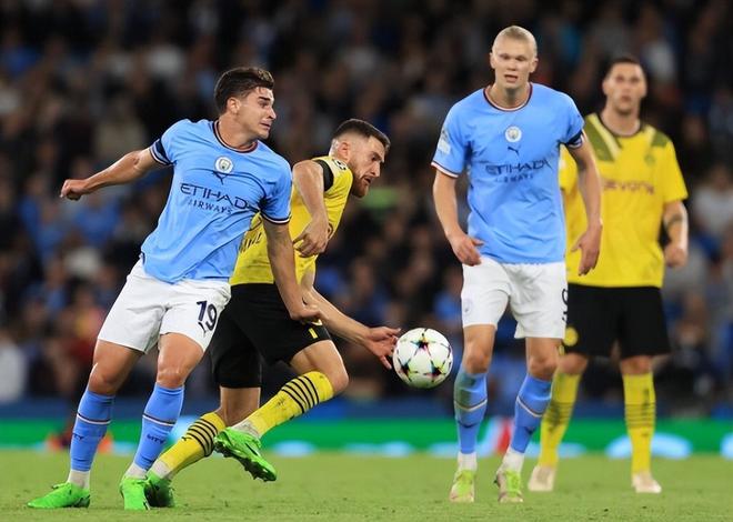 TA：奥利塞合同中没有任何解约金条款，拜仁希望和他续约（TA：奥利塞合同不设解约金，拜仁欲与其续约）