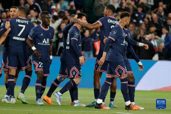 世体：安东尼脚踝遭遇轻微扭伤，但预计可对阵巴萨（世体：安东尼脚踝轻度扭伤，预计仍可出战巴萨）