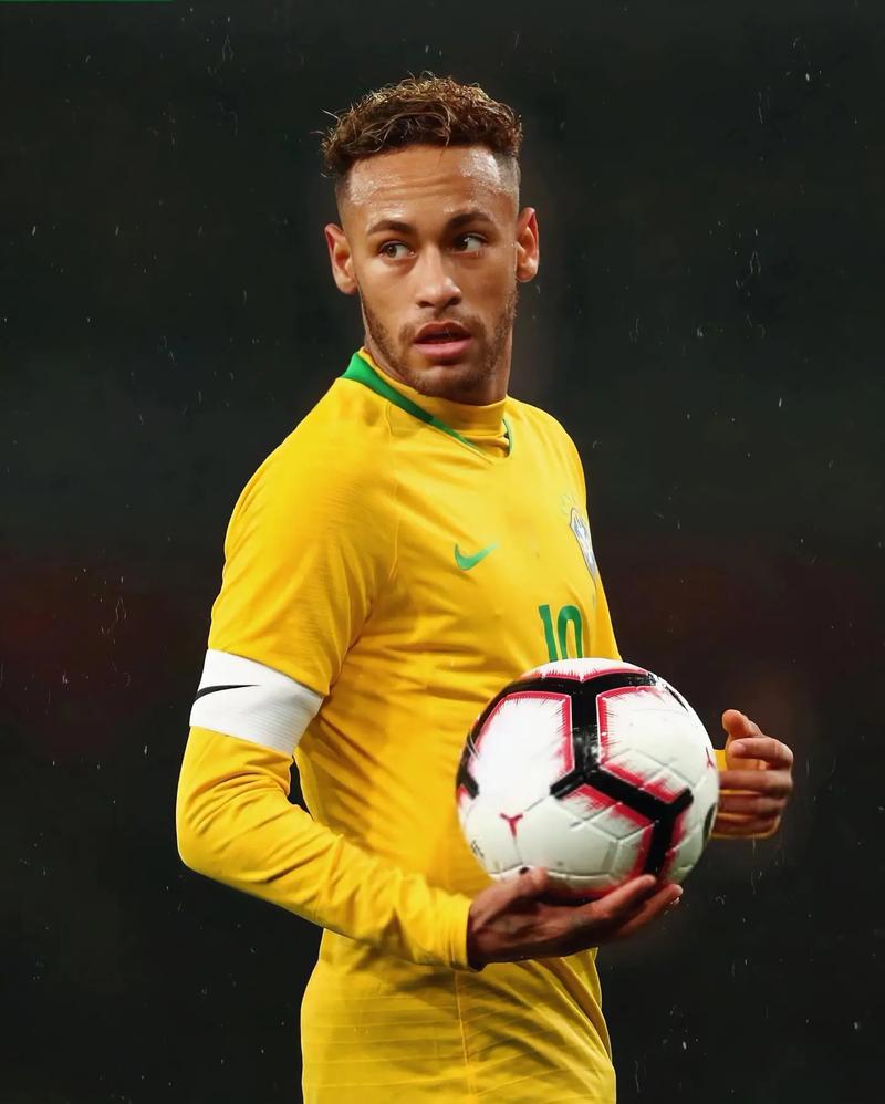 拜合拉木：第二球球到右边脚下只能这么打；现在打谁都有信心（拜合拉木复盘第二球：右脚来球只能那样处理，如今对谁都充满信心）