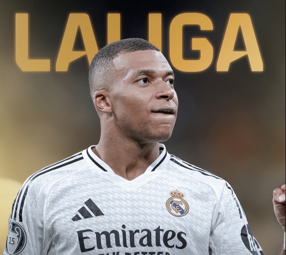 中超转会市场：广州队签下新前锋,（中超转会动态：广州队完成新前锋引援）