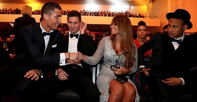 西班牙大名单：亚马尔领衔，奥尔莫在列，卡瓦哈尔、佩德里伤缺（西班牙阵容出炉：亚马尔领衔，奥尔莫入围，卡瓦哈尔、佩德里因伤缺席）